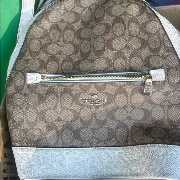 Authentic Coach Large Tan and Cream Signature Backpack - Picture 7 of 7